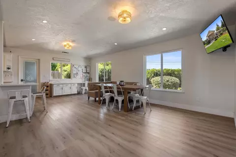 Dining - 8300 Jantzen Rd, Modesto, CA 95357 photo 1 of 4