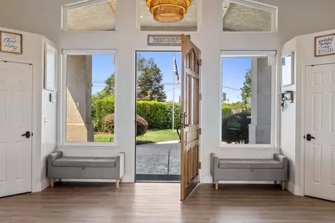 Entry Way - 8300 Jantzen Rd, Modesto, CA 95357 photo 2 of 11