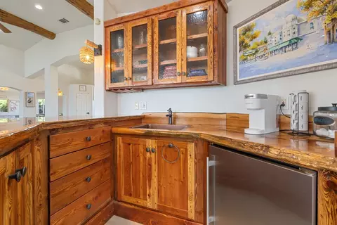 Kitchen - 8300 Jantzen Rd, Modesto, CA 95357 photo 5 of 5
