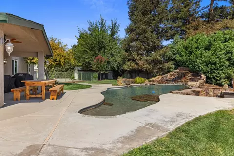 Exterior - 8300 Jantzen Rd, Modesto, CA 95357 photo 8 of 17