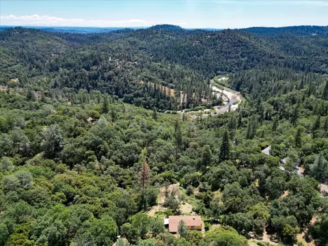 19953 Bear Rdg, Grass Valley, CA 95949