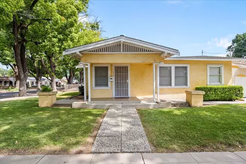 Exterior - 405 E Morris Ave, Modesto, CA 95354 photo 5 of 9