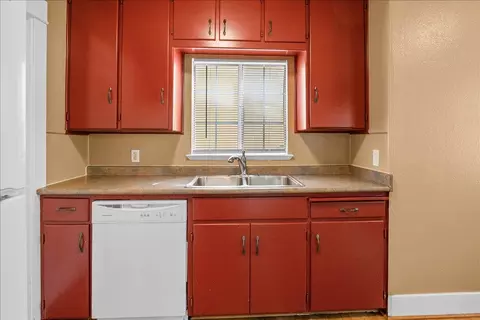Kitchen - 405 E Morris Ave, Modesto, CA 95354 photo 2 of 3