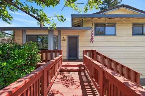 4090 River Woods Dr, Auburn, CA 95602