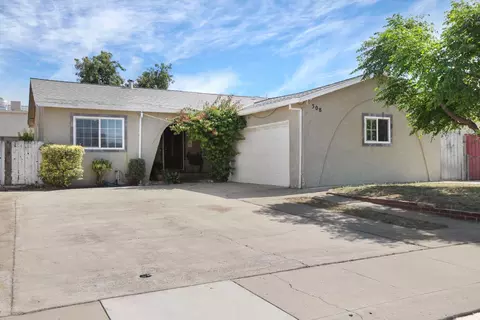 308 Eva Ct, Manteca, CA 95336