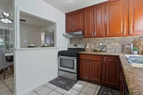 Kitchen - 308 Eva Ct, Manteca, CA 95336 photo 3 of 3
