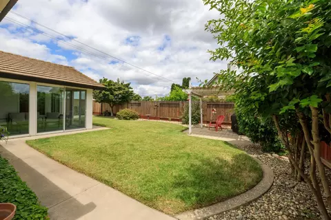 Exterior - 5433 Nanette Dr, Salida, CA 95368 photo 8 of 16