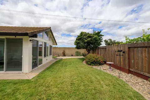 Exterior - 5433 Nanette Dr, Salida, CA 95368 photo 11 of 16