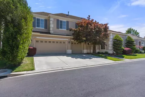 Exterior - 3204 Humberton Pl, Modesto, CA 95355 photo 5 of 6