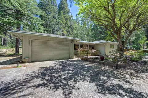 10650 Pine Hill Dr, Grass Valley, CA 95945