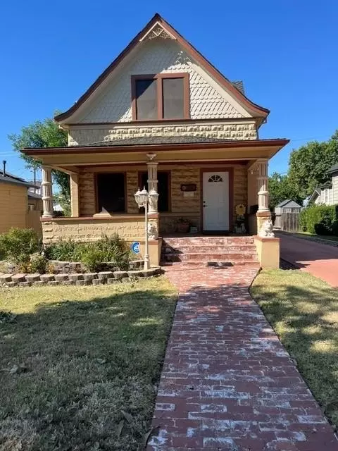 411 J St, Los Banos, CA 93635