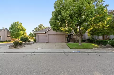 Exterior - 933 Golden Oak Dr, Lodi, CA 95242 photo 1 of 1