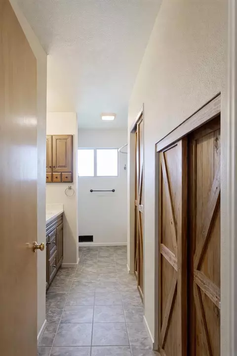 Bath - 360 Virginia St, Williams, CA 95987 photo 4 of 7