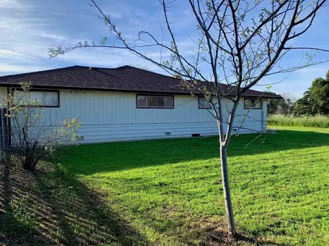 Exterior - 360 Virginia St, Williams, CA 95987 photo 4 of 7