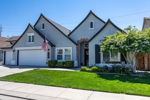 Exterior - 3820 Chedworth Ln, Modesto, CA 95355 photo 2 of 11