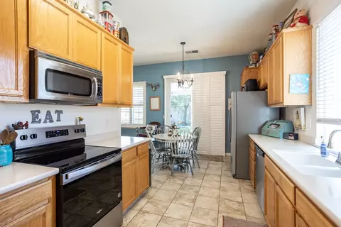 Kitchen - 3820 Chedworth Ln, Modesto, CA 95355 photo 1 of 1