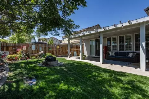 Exterior - 3820 Chedworth Ln, Modesto, CA 95355 photo 3 of 11