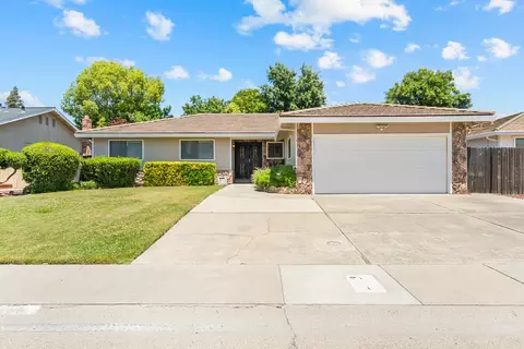 96 Parkshore Cir, Sacramento, CA 95831