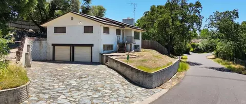597 Amador Ave, Angels Camp, CA 95222