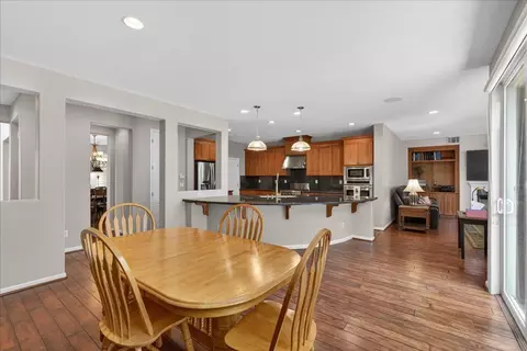 Dining - 2700 Espana Ln, Modesto, CA 95355 photo 1 of 3