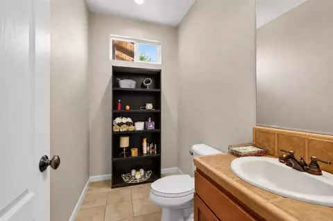 Bath - 2700 Espana Ln, Modesto, CA 95355 photo 1 of 5