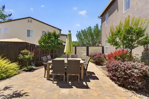 Exterior - 2700 Espana Ln, Modesto, CA 95355 photo 15 of 15