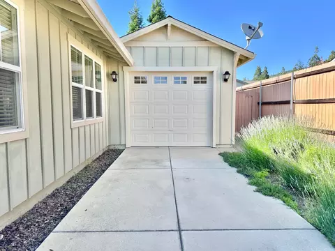 Exterior - 258 Cottage Cir, Murphys, CA 95247 photo 3 of 8