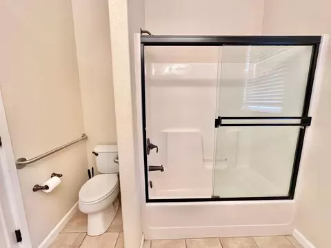 Bath - 258 Cottage Cir, Murphys, CA 95247 photo 4 of 4