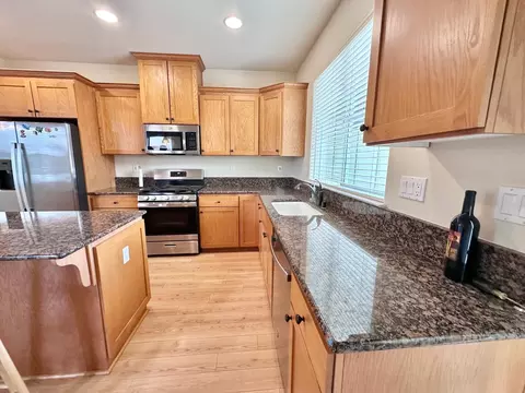 Kitchen - 258 Cottage Cir, Murphys, CA 95247 photo 6 of 6