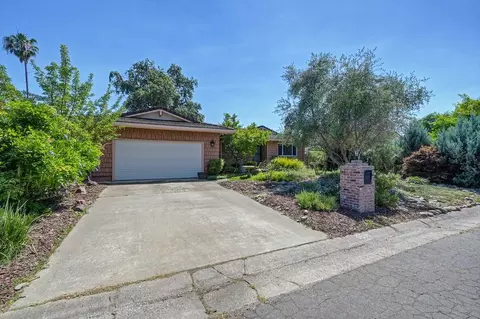 5508 Whitfield Way, Carmichael, CA 95608