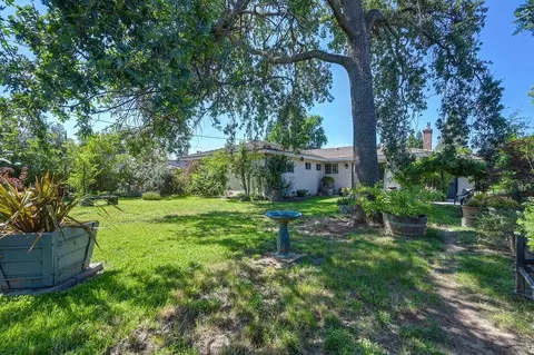 Exterior - 5508 Whitfield Way, Carmichael, CA 95608 photo 9 of 27