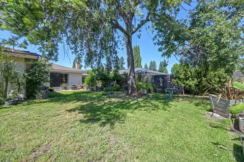 Exterior - 5508 Whitfield Way, Carmichael, CA 95608 photo 10 of 27