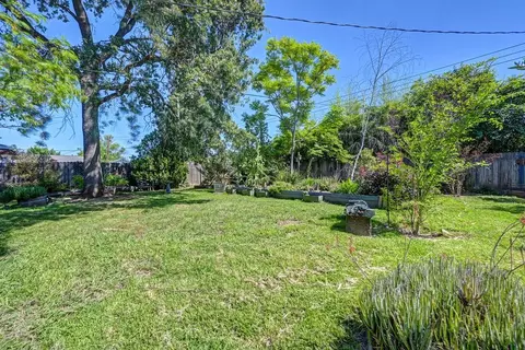 Exterior - 5508 Whitfield Way, Carmichael, CA 95608 photo 7 of 27