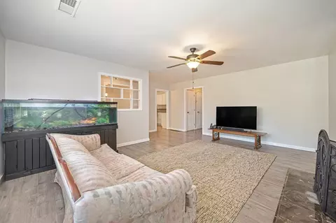 Living - 5508 Whitfield Way, Carmichael, CA 95608 photo 10 of 10