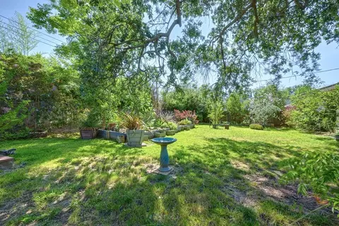 Exterior - 5508 Whitfield Way, Carmichael, CA 95608 photo 5 of 27