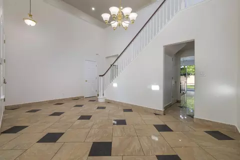Entry Way - 3105 Ripple Ct, Modesto, CA 95355 photo 3 of 12