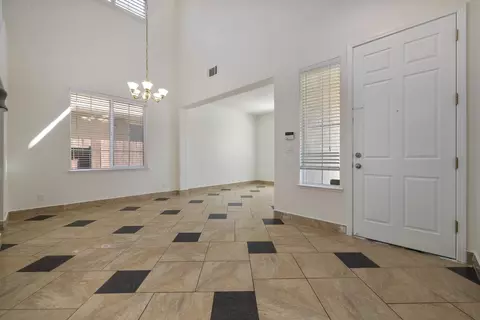 Living - 3105 Ripple Ct, Modesto, CA 95355 photo 1 of 4