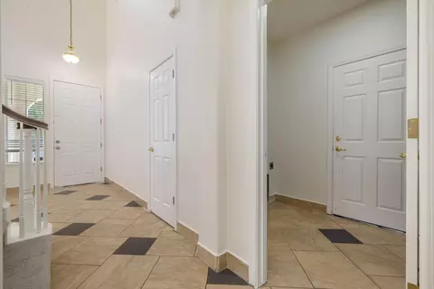 Entry Way - 3105 Ripple Ct, Modesto, CA 95355 photo 5 of 12