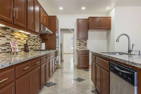 Kitchen - 3105 Ripple Ct, Modesto, CA 95355 photo 3 of 4
