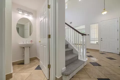 Entry Way - 3105 Ripple Ct, Modesto, CA 95355 photo 6 of 12