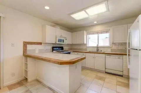 736 S School St, Lodi, CA 95240 photo 3