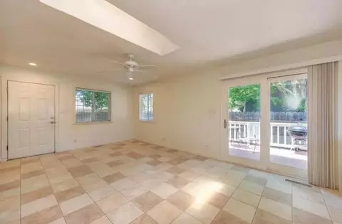 736 S School St, Lodi, CA 95240 photo 4