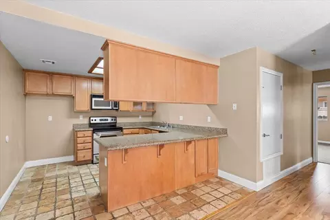 Kitchen - 4064 Elmo Loop, Modesto, CA 95356 photo 1 of 5