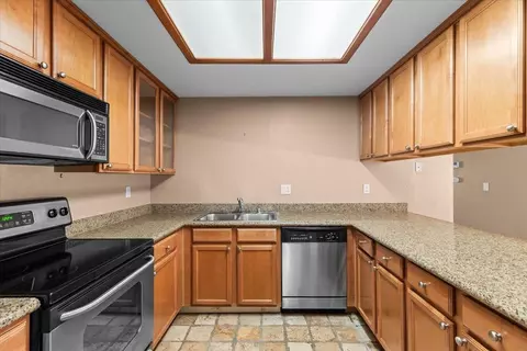 Kitchen - 4064 Elmo Loop, Modesto, CA 95356 photo 4 of 5