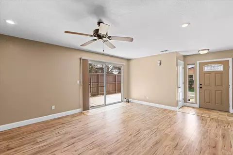 Living - 4064 Elmo Loop, Modesto, CA 95356 photo 3 of 7