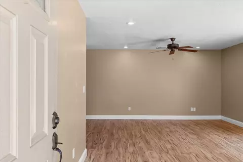 Living - 4064 Elmo Loop, Modesto, CA 95356 photo 1 of 7