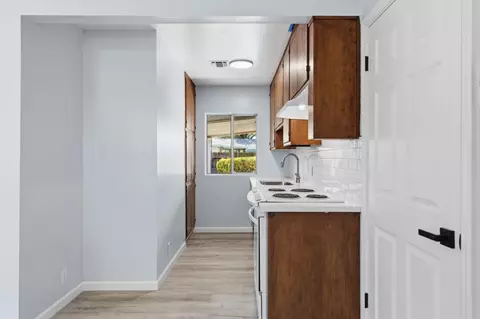 Entry Way - 1434 Fordham Ave, Modesto, CA 95350 photo 4 of 4