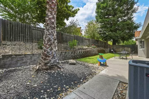 Exterior - 5013 Charter Rd, Rocklin, CA 95765 photo 5 of 11