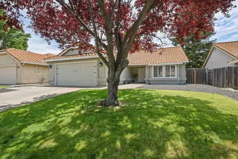 Exterior - 5013 Charter Rd, Rocklin, CA 95765 photo 2 of 11