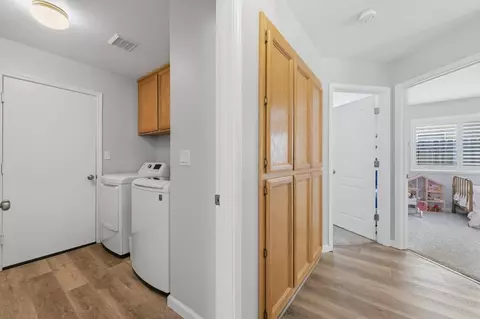 Entry Way - 5013 Charter Rd, Rocklin, CA 95765 photo 2 of 2